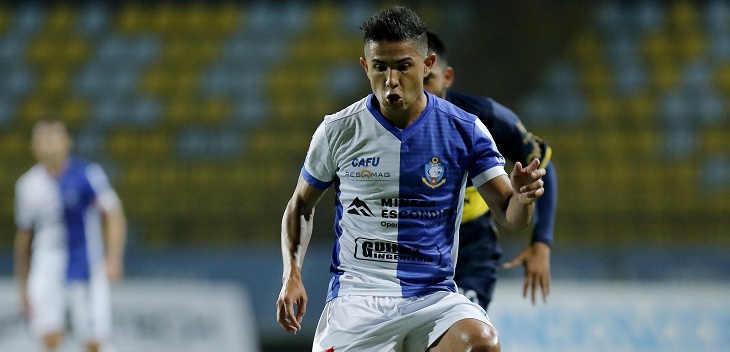 Exjugador de Colo Colo Felipe Flores está a un paso de perder su casa por demanda de Blanco y Negro