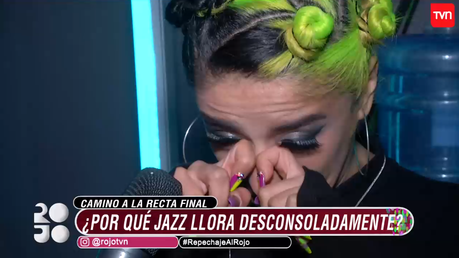 Jazz Torres emocionada en Rojo