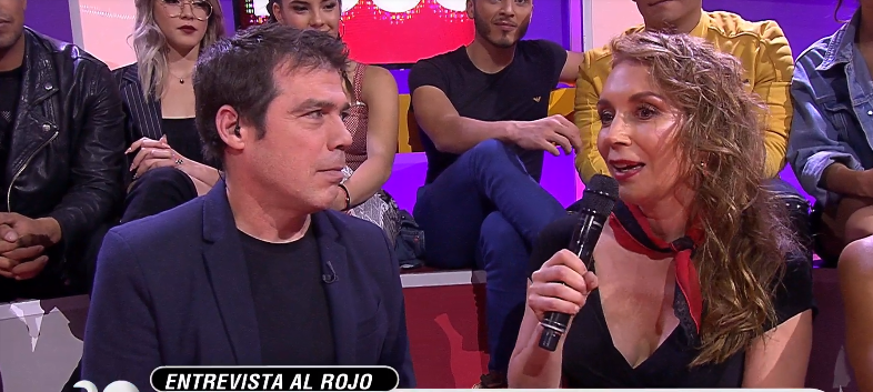 Karen Doggenweiler mostró en Rojo su nueva casa: Álvaro Escobar protagonizó cómico momento en ella