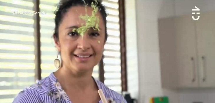 El divertido fail de Claudia Miranda en 'La Divina Comida': terminó con la cara cubierta de palta