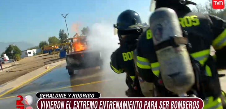 geraldine muñoz y rodrigo canobra combaten el fuego