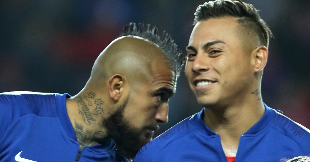 Arturo Vidal publicó foto con doble de Eduardo Vargas y él le devolvió la mano con divertida captura