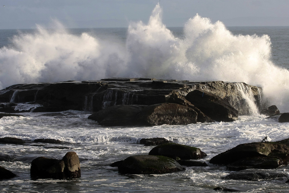 Niño de 3 años falleció tras ser arrastrado por una ola en Cobquecura