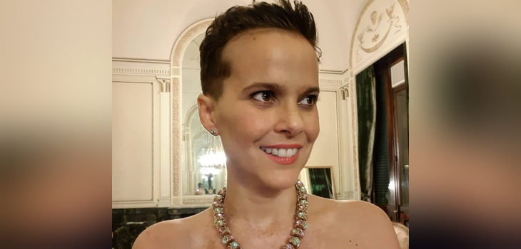 Javiera Suárez emocionó a sus seguidores con reflexiva pero enigmática fotografía en una iglesia