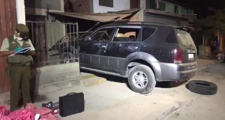 Choca tres autos, atropella y mata a una mujer e impacta una casa: todo con vehículo robado en Arica