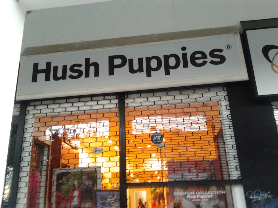 Hush Puppies dice adiós a clásico modelo 