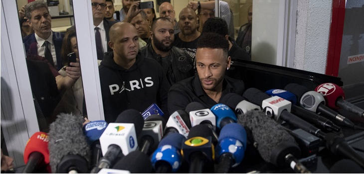 Neymar declaró por divulgación de imágenes íntimas de joven brasileña que lo acusa de violación