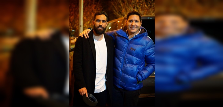 La bella iniciativa que unió a Pancho Saavedra y Claudio Bravo con la que quieren entregar dignidad