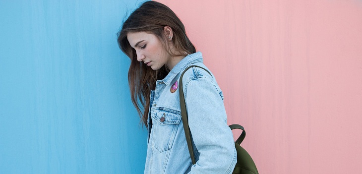 ¿No sabes qué ponerte? 4 prendas de vestir que no favorecen tu figura si eres de baja estatura