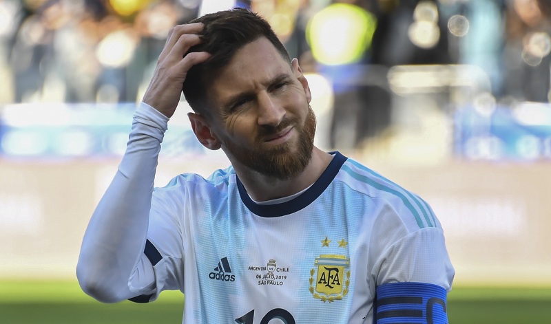 ¿La sacó barata? Conmebol dio a conocer el castigo de Messi por su pelea con Medel en Copa América