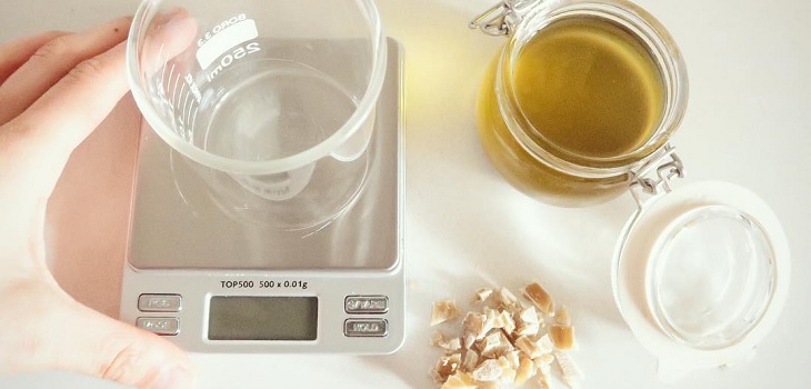 Experta revela cómo fabricar tu propia crema hidratante en casa: no cuesta más de mil pesos