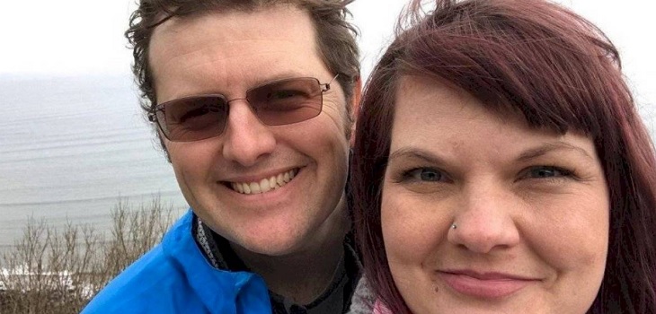 Hombre que jugaba con sus hijos en una playa de Estados Unidos murió tras ser golpeado por una ola