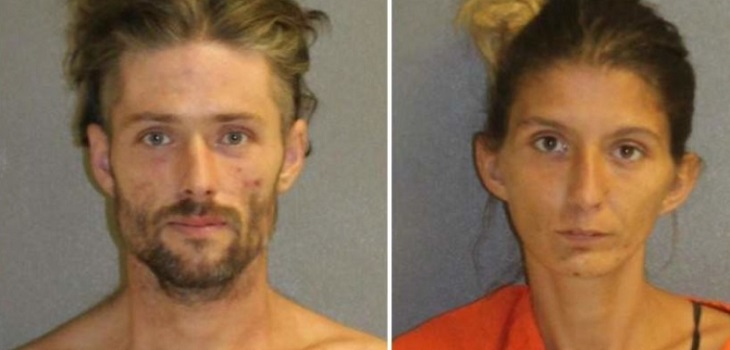 Pareja fue atrapada drogándose dentro de auto con su hija mirando: estaba en terribles condiciones