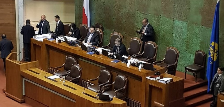 La excusa de Pepe Auth tras aprobar por error 'Admisión Justa': 