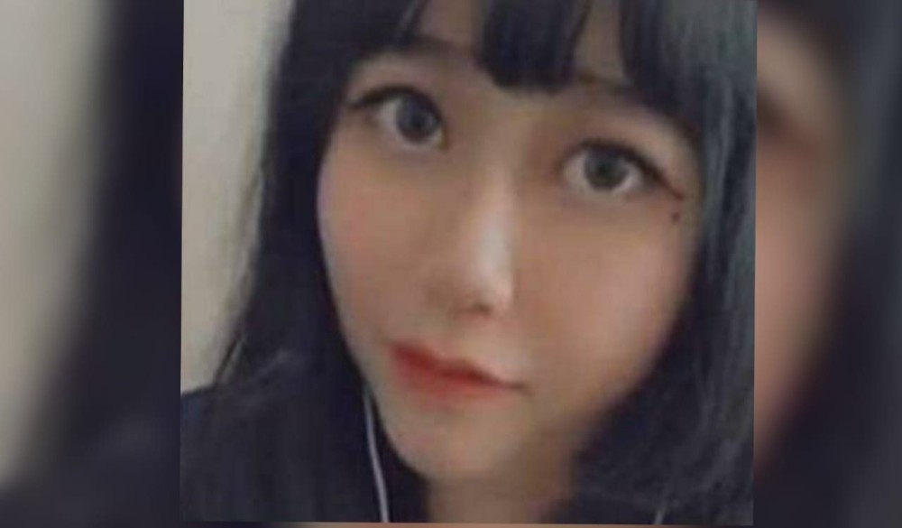 Influencer china reveló su identidad por accidente: aparentaba ser adolescente pero tenía 58 años