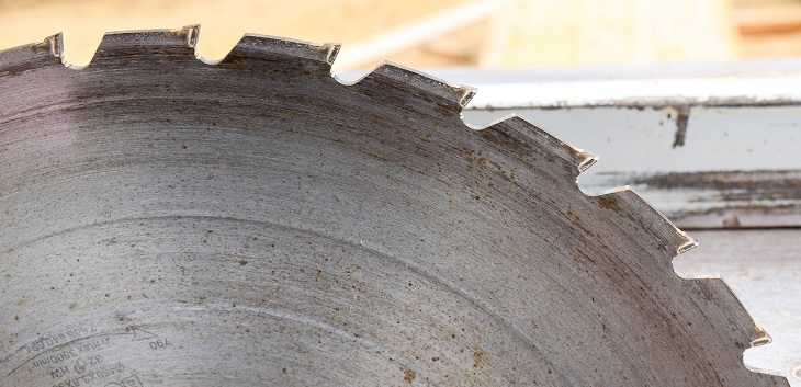 Hombre perdió pierna y mano en primer día laboral: era su segundo trabajo para mantener a sus hijos