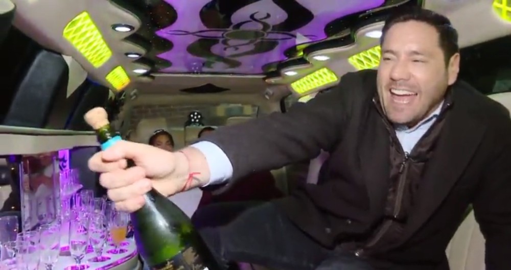 Brindis fallido: Pancho Saavedra protagonizó chascarro tras boda en “Contra Viento y Marea”