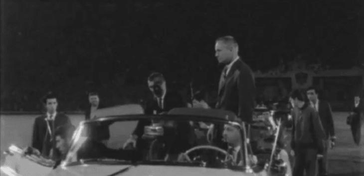 neil amstrong en estadio nacional