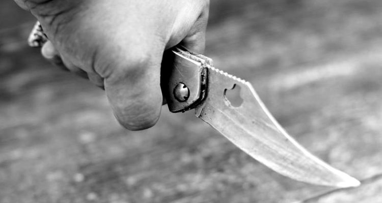 Joven de 22 años fue apuñalada en el cuello en centro de Viña del Mar: agresor fue detenido