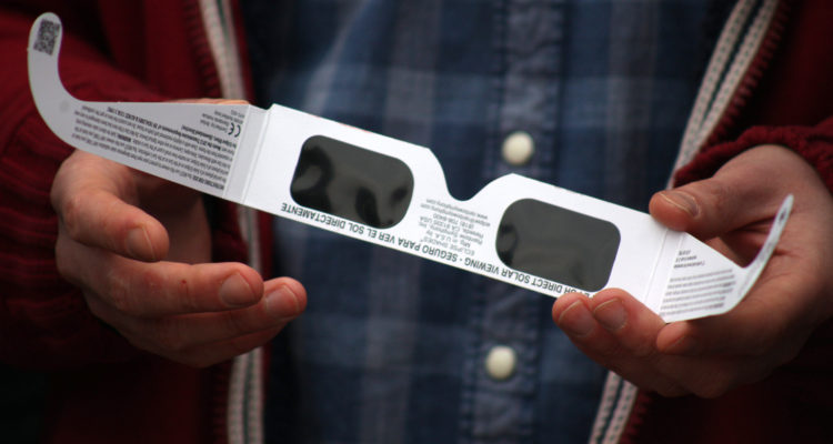 Que no se te pase: a estas horas exactas comenzará el eclipse en las distintas ciudades del país