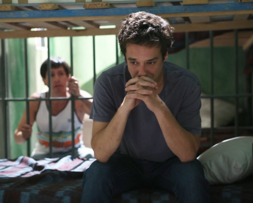 El atrevido look de Matías Oviedo para dar vida a Cristóbal en salto de 25 años de Verdades Ocultas