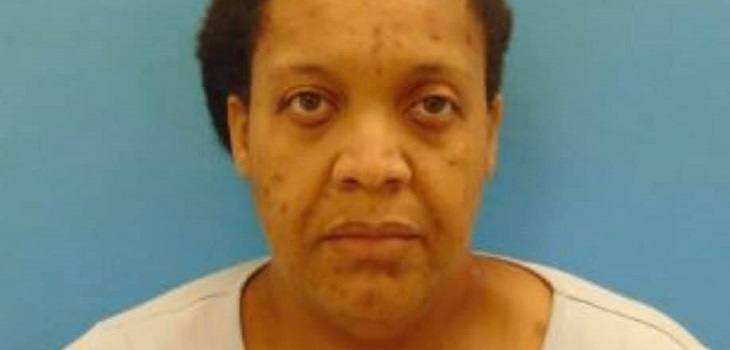 Madre obligó a su hija de 15 años a convivir por tres años con el cadáver de su abuela en EEUU