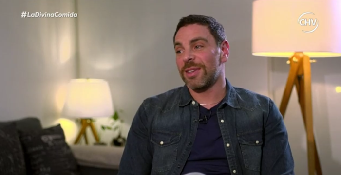¿Puede CHV repetir más de una de vez La Divina Comida? Canal respondió a comentario de Neme