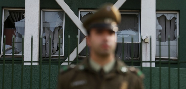 Así quedó la comisaría de Carabineros en Huechuraba tras detonación de artefacto explosivo