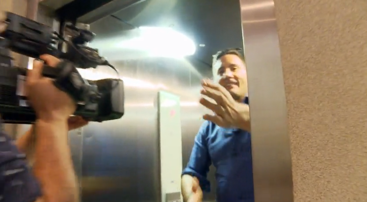 Francisco Saavedra sufrió (otra vez) un chascarro en Contra Viento y Marea