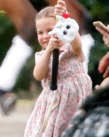 El económico bolso de la princesa Charlottte 