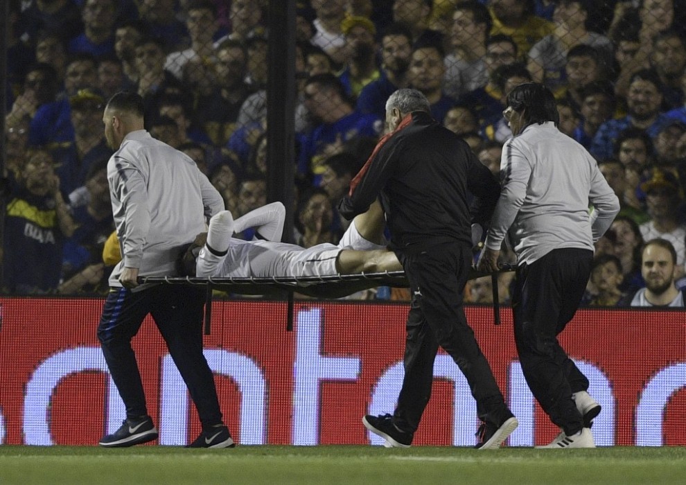 Imágenes escalofriantes: Christian Cruz de Liga de Quito sufrió terrible lesión en partido con Boca