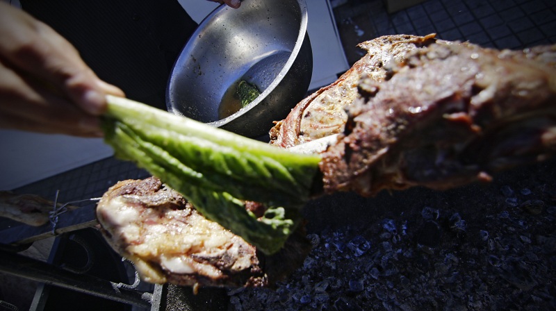 Los mejores tips para comprar, conservar y cocinar la carne para un asado