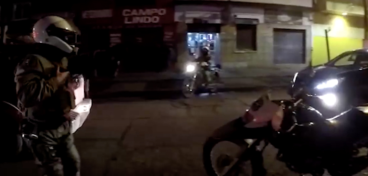 Hombres grabados apuñalando transeúnte quedan en libertad: no se pudo reproducir video en audiencia