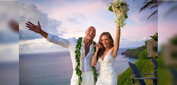 Esposa de 'La Roca' compartió inéditas fotos del matrimonio: sus hijas se robaron todas las miradas