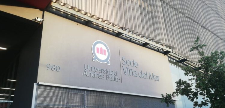 Amenazado de muerte: despliegan operativo policial por carta contra profesor universitario en Viña