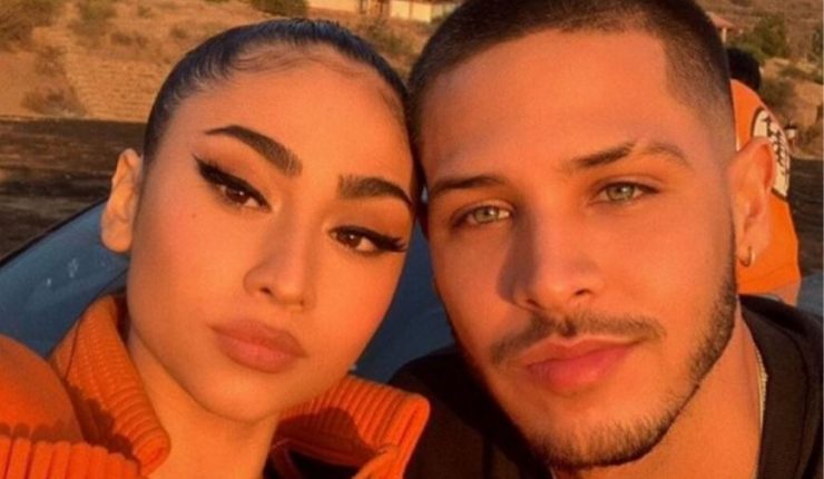 Pareja de Paloma Mami trolleó a la cantante por su técnica de camuflaje: compartió hilarantes memes