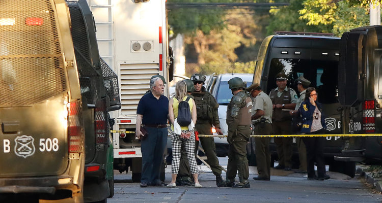 Capturan a presunto autor de envío de bombas a presidente de Metro y exdirector de Codelco