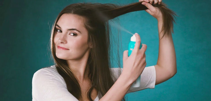 Champús en seco: cómo usarlos y por qué son perfectos para el invierno