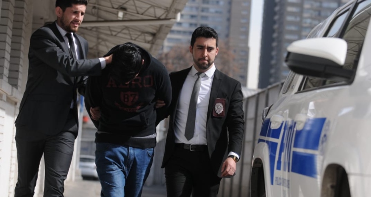 Niño de dos años murió producto de golpes en Recoleta: madre y padrastro fueron detenidos