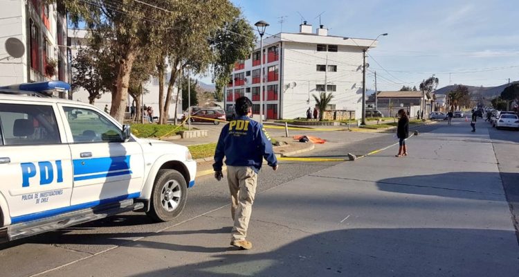 Hombre apuñala a la pareja de su hija porque no aceptaba la relación: fue en plena vía pública