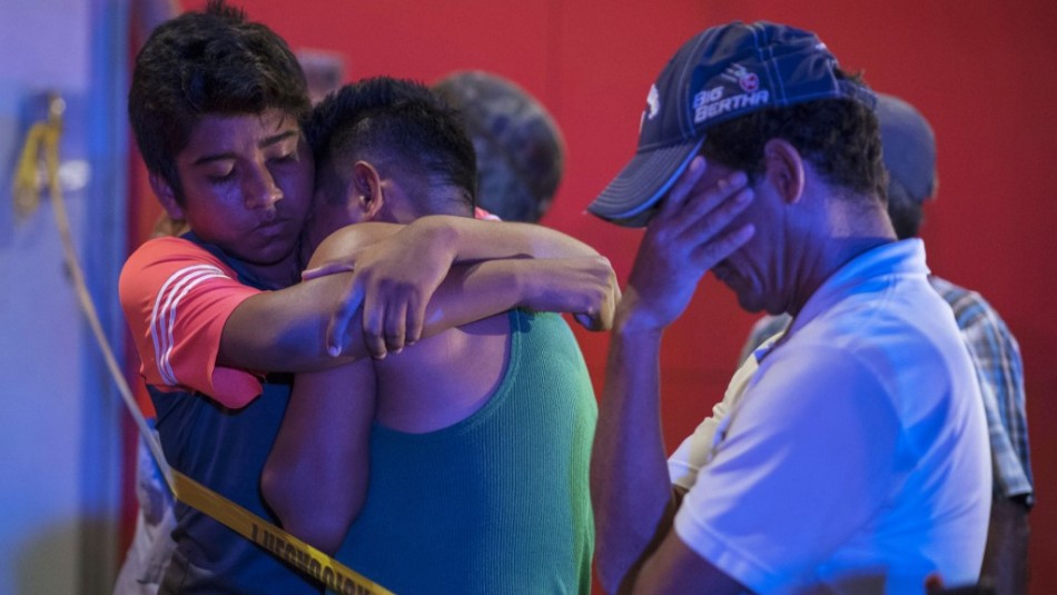 Ataque a un bar en México dejó 23 muertos: sujetos rociaron el lugar con bencina y prendieron fuego