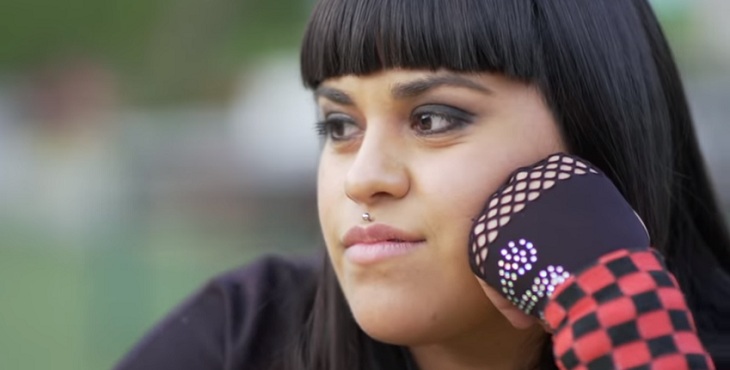 javiera flores en webserie whatever