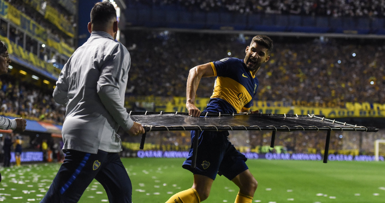El noble gesto de jugador de Boca Juniors al ver terrible fractura de un rival en Copa Libertadores