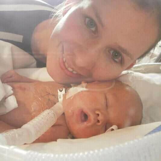 bebe estaba en la morgue y seguia con vida