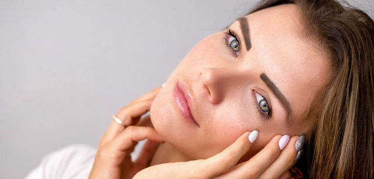 Triple limpieza: el secreto de las coreanas para una piel luminosa