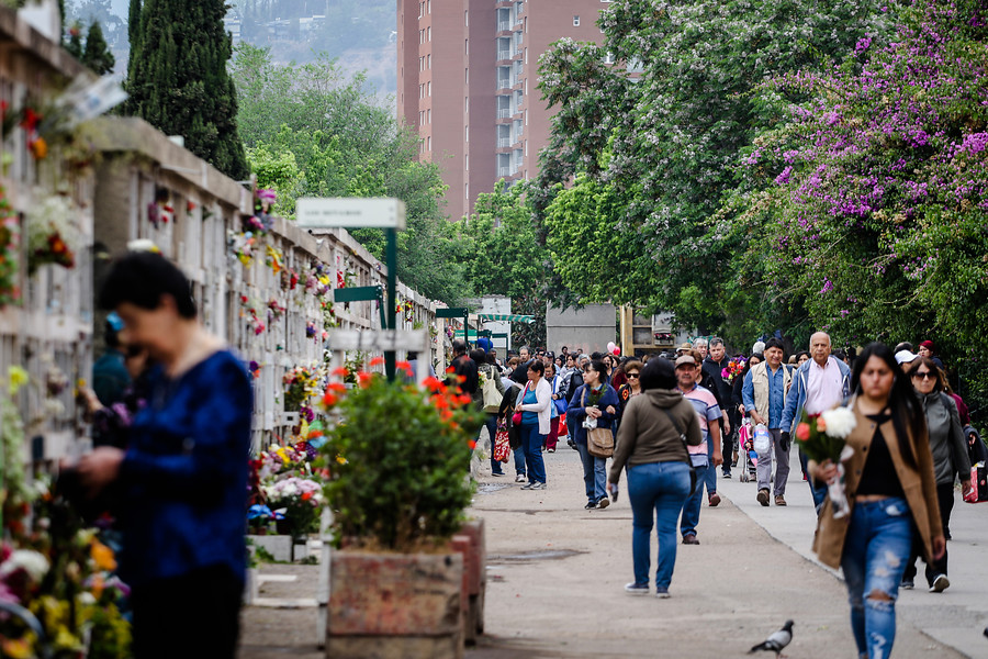 Encuentran ropa y objetos de deudos en cementerio de Chiguayante: abrieron sumario