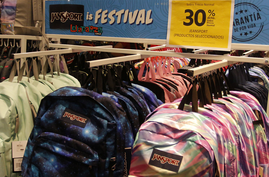 Congreso retomará proyecto de ley que busca prohibir descuentos por compras con tarjetas