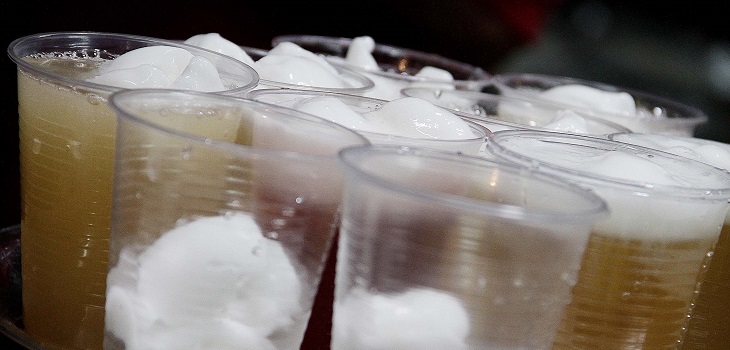 No es por ser aguafiestas pero... ¿Sabes cuántas calorías consumes por cada trago en Fiestas Patrias?