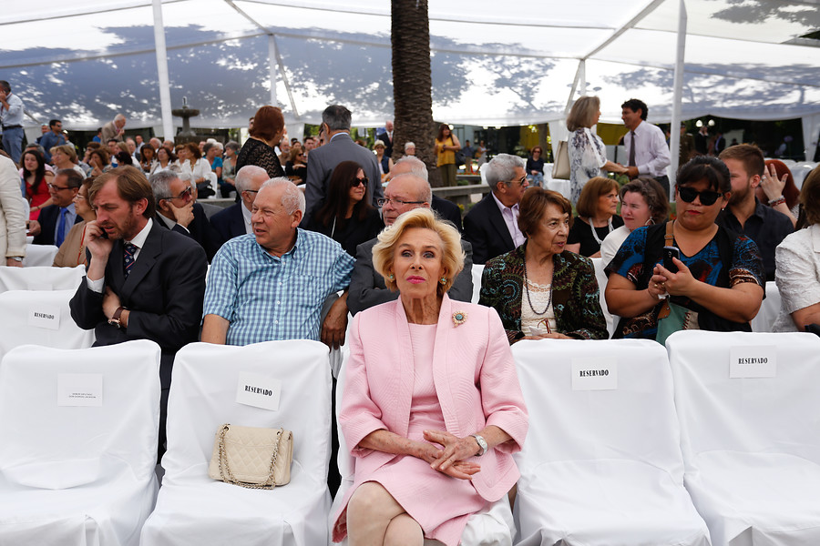 Mary Rose McGill firmó en partido político de Kast: 