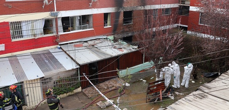 El crudo relato de familia que vivía en departamento donde cayó avioneta de la FACh: perdieron todo